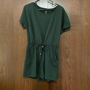 T-shirt romper with pockets